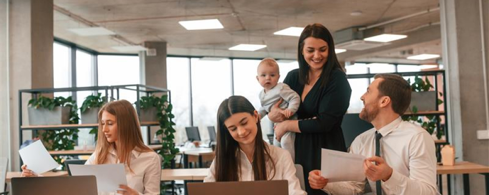 How Online Degrees Empower Women to Balance Career and Family